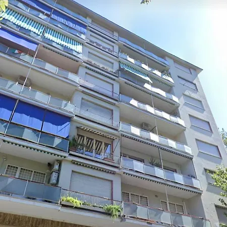 Apartment Hola Rom